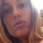 Sara Tommasi, capelli biondi e seno in bella vista su Twitter FOTO 2