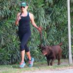 Reese Witherspoon, jogging in compagnia del suo labrador a Brentonwood05
