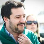 Matteo Salvini cacciato da Facebook per "razzismo": ecco cosa ha detto