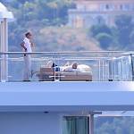 Leonardo DiCaprio in Costa Azzurra sul mega yacht: dopo Cannes Montecarlo 05