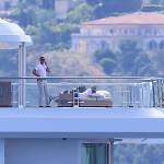 Leonardo DiCaprio in Costa Azzurra sul mega yacht: dopo Cannes Montecarlo 03
