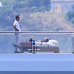 Leonardo DiCaprio in Costa Azzurra sul mega yacht: dopo Cannes Montecarlo 9