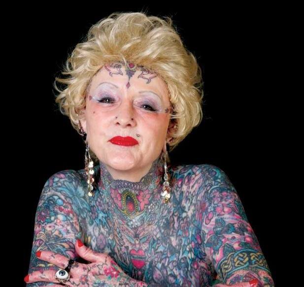 Addio a Isobel Varley: la nonna più tatuata del mondo FOTO