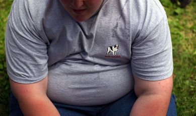 Tumore all'intestino, rischio sale se da adolescenti si è sovrappeso