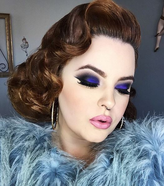 Tess Holliday, modella taglia 56: "Stupido arrabbiarsi perché mi chiamano grassa"