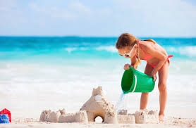 Bagno in mare, dopo i pasti aspettare due ore? Falso mito. Ecco perché