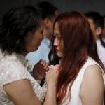 Sette coppie omosessuali cinesi si sposano a Los Angeles