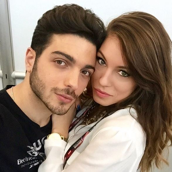 "Gianluca Ginoble In Compagnia Della Blogger Erika.