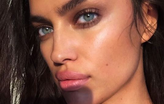 Irina Shayk senza slip: posa per W Magazine. FOTO in anteprima su Instagram