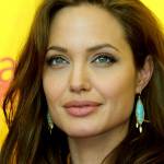 Angelina Jolie, com'era e com'è. L'attrice compie 40 anni FOTO 16
