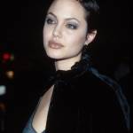 Angelina Jolie, com'era e com'è. L'attrice compie 40 anni FOTO 27