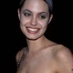 Angelina Jolie, com'era e com'è. L'attrice compie 40 anni FOTO 28