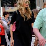 Taylor Swift e Gigi Hadid a spasso per New York FOTO 1
