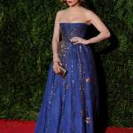 Jennifer Lopez, caschetto corto agli Oscar del teatro a New York FOTO 1