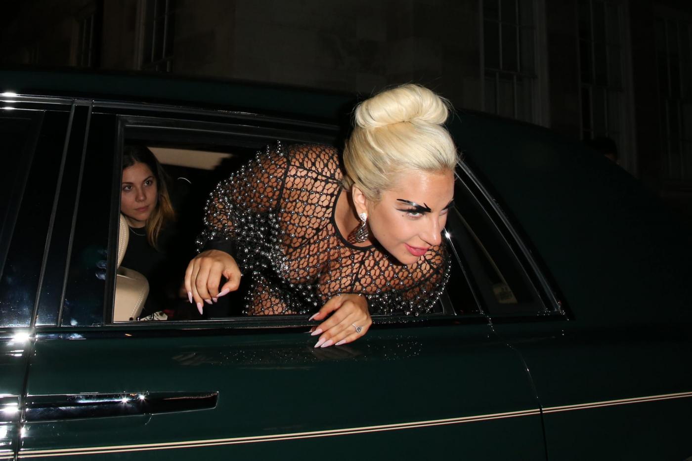 Lady Gaga: nude look estremo a Londra FOTO 10
