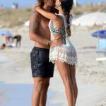 Alessio Cerci e la moglie: baci e selfie sul pedalò a Formentera1