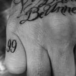 David Beckham nuovo tatuaggio dedicato alla moglie Victoria 2