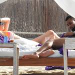 Doutzen Kroes, vacanze in Spagna col marito: corpo perfetto e muscoloso2