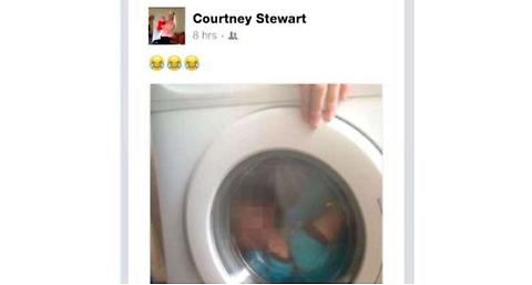 Mette il figlio down in lavatrice: l'orrore postato sui Social