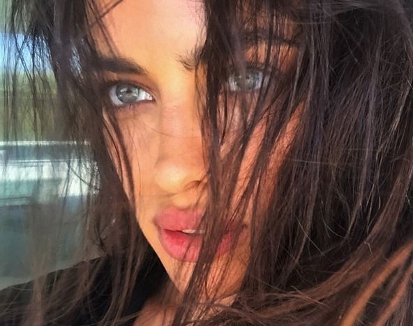 Da Emily Ratajkowski a Irina Shayk: star senza trucco FOTO