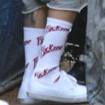 Justin Bieber indossa calzini con scritto "Fuck you" FOTO 10