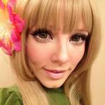 Amber Guzman la 'Barbie umana' che soffre di distrofia muscolare