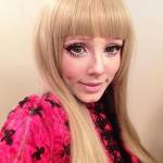 Amber Guzman la 'Barbie umana' che soffre di distrofia muscolare