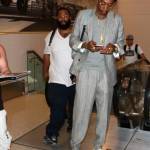 Wiz Khalifa si muove su hoverboard d'oro dopo arresto12