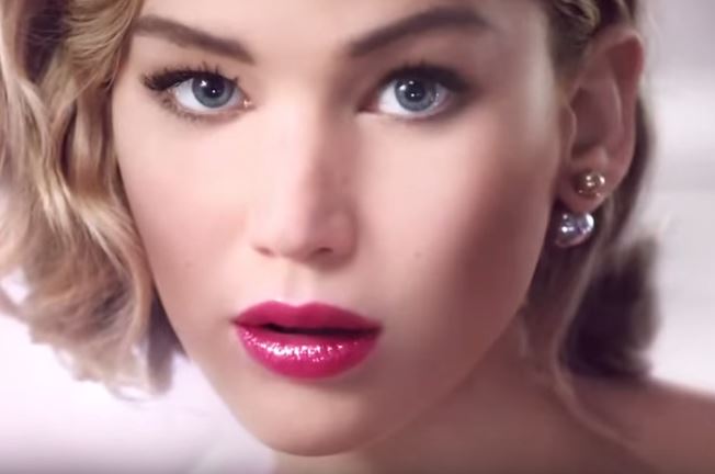 Jennifer Lawrence diva nella nuova pubblicità Dior FOTO/VIDEO