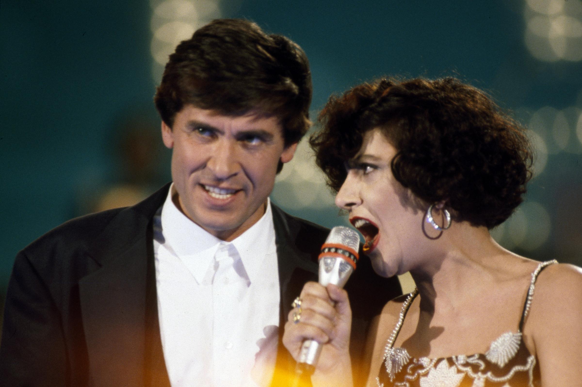 Gianni Morandi com'era e com'è: FOTO del cantante