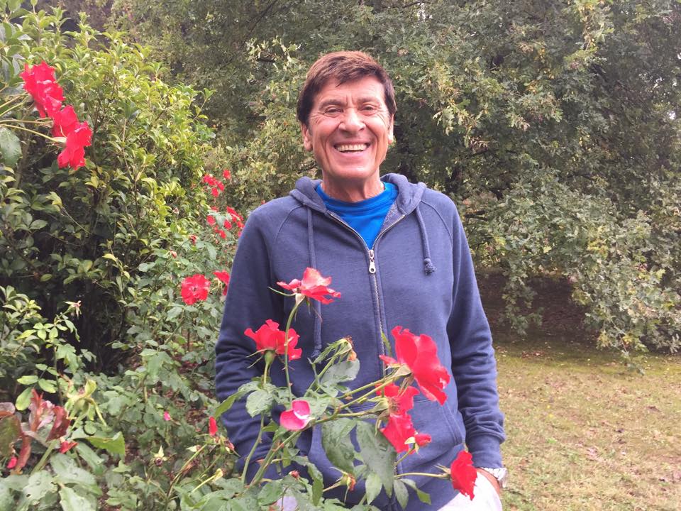 Gianni Morandi com'era e com'è: FOTO del cantante