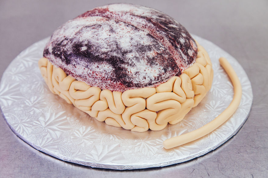 Halloween, ecco la torta al cervello Zombielicious2