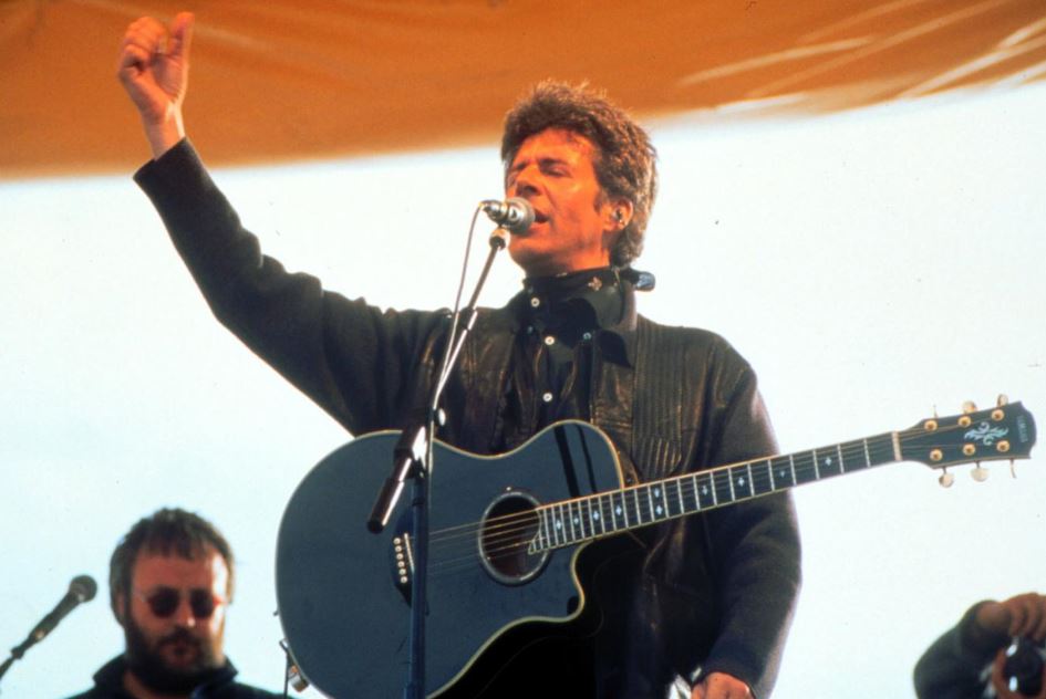 Claudio Baglioni, com'era e com'è FOTO 1