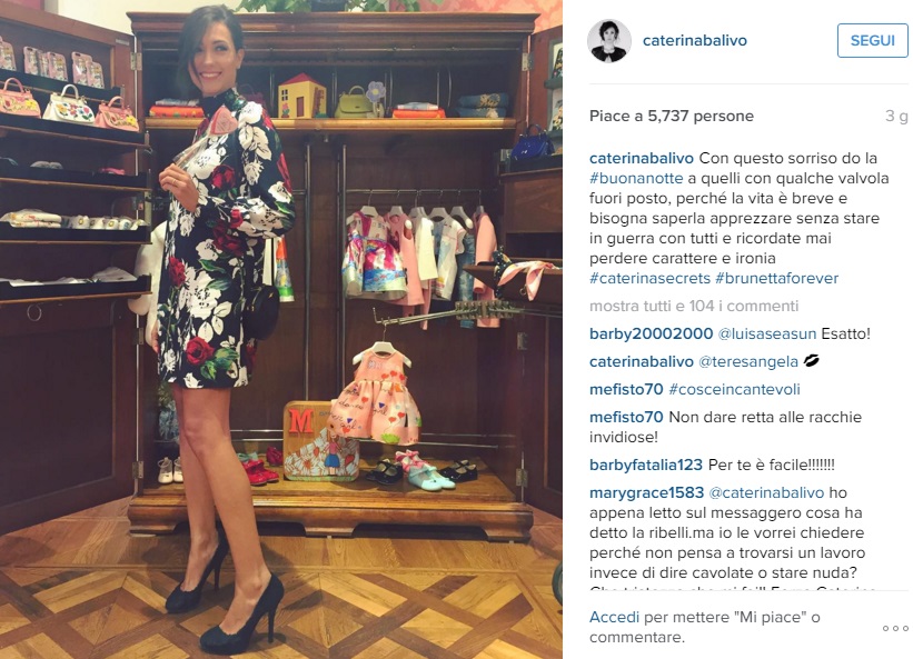 Caterina Balivo, meglio chic o casual? FOTO a confronto