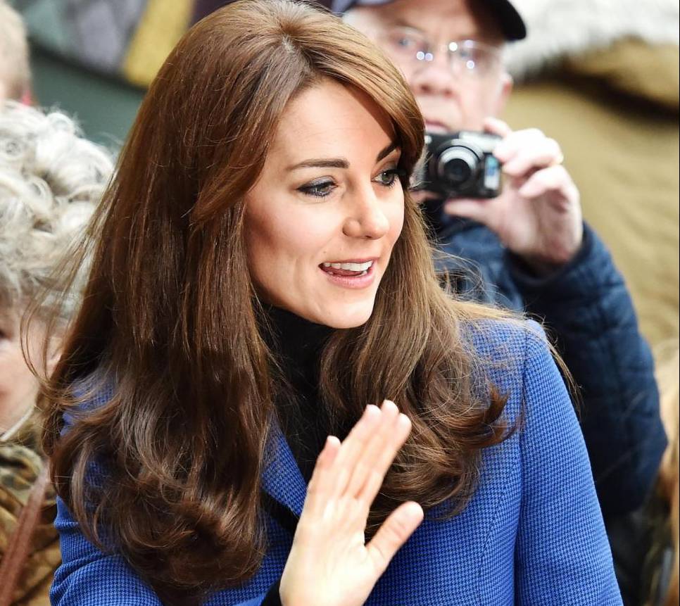 Kate Middleton, Maxima d'Olanda: passione cappottini FOTO