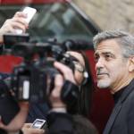 George Clooney testimonial bar gestito da homeless2