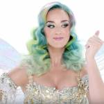 Katy Perry "Everyday is a holiday" per collezione natalizia H&M