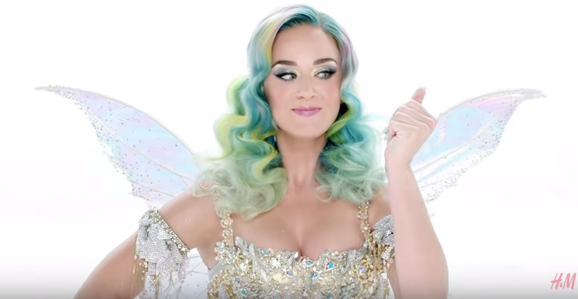 Katy Perry "Everyday is a holiday" per collezione natalizia H&M