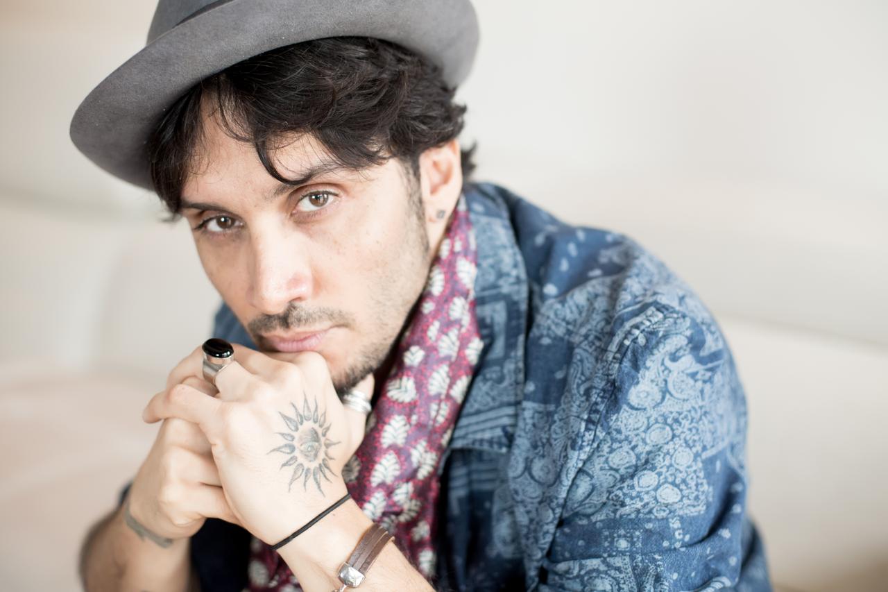 Fabrizio Moro e Natalia Titova professori ad Amici. E J-Ax...