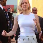 Jennifer Lawrence: look total white a Hollywood FOTO 8