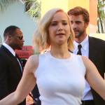 Jennifer Lawrence: look total white a Hollywood FOTO