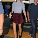 Taylor Swift: minigonna, tacchi e gambe in vista FOTO