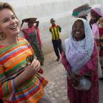 Regina Maxima d'Olanda: chic con la blusa multicolor FOTO