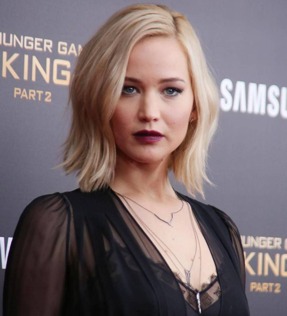 Jennifer Lawrence: reggiseno in bella vista a New York FOTO 1