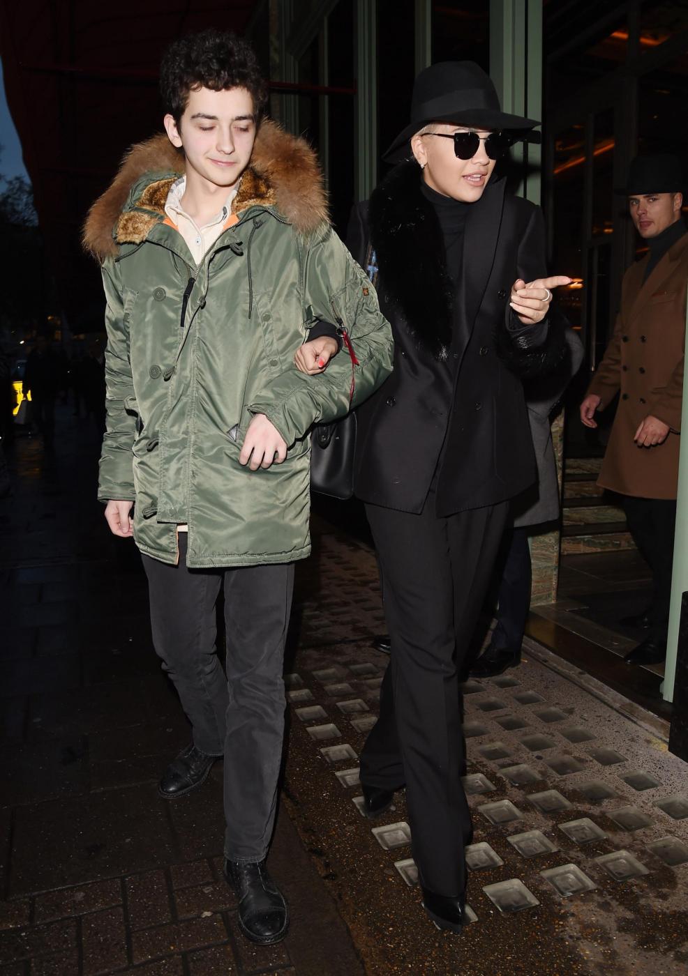 Rita Ora con il fratello Don a Londra FOTO