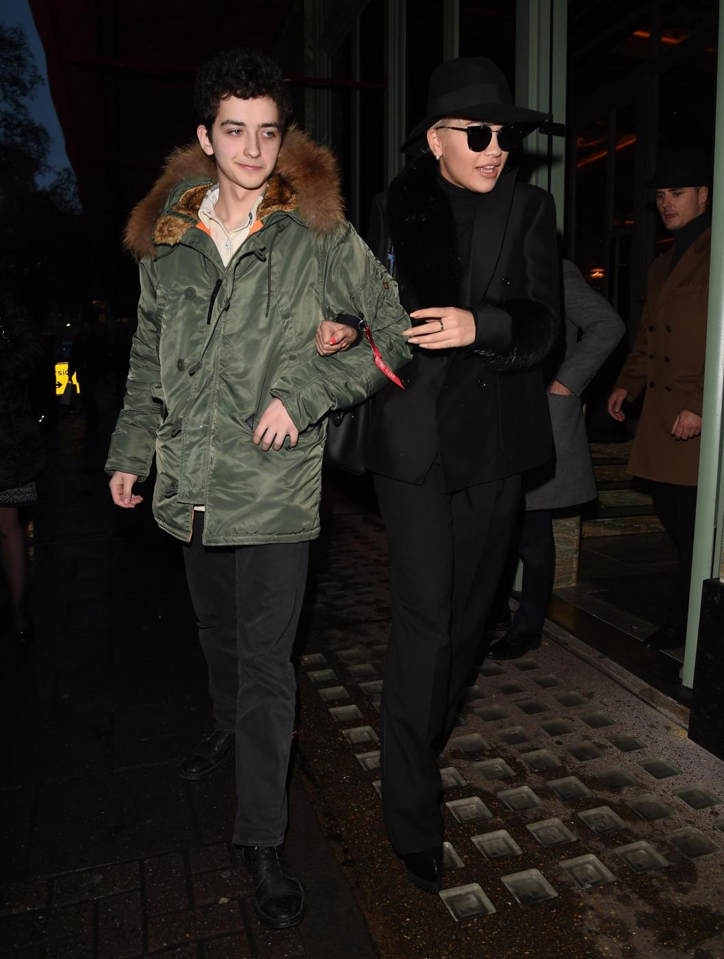 Rita Ora con il fratello Don a Londra FOTO