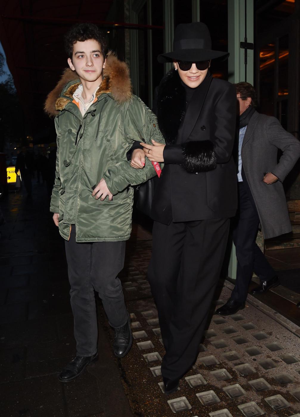 Rita Ora con il fratello Don a Londra FOTO