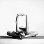 Nude Yoga Girl, FOTO senza veli fanno impazzire fan su Instagram3