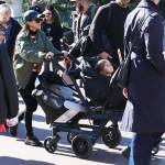 Kanye West e Kourtney Kardashian a Disneyland con i figli11
