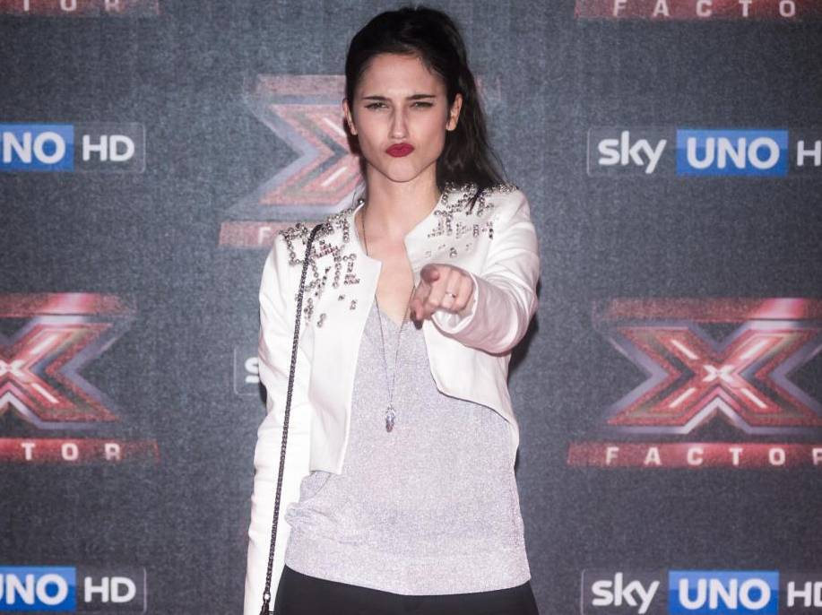 Lodovica Comello: look casual alla finale X-Factor FOTO